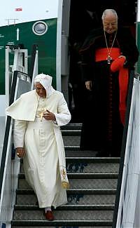 <B>Benedetto XVI in visita in Polonia<br>"Sulle orme di Karol Wojtyla"</B>