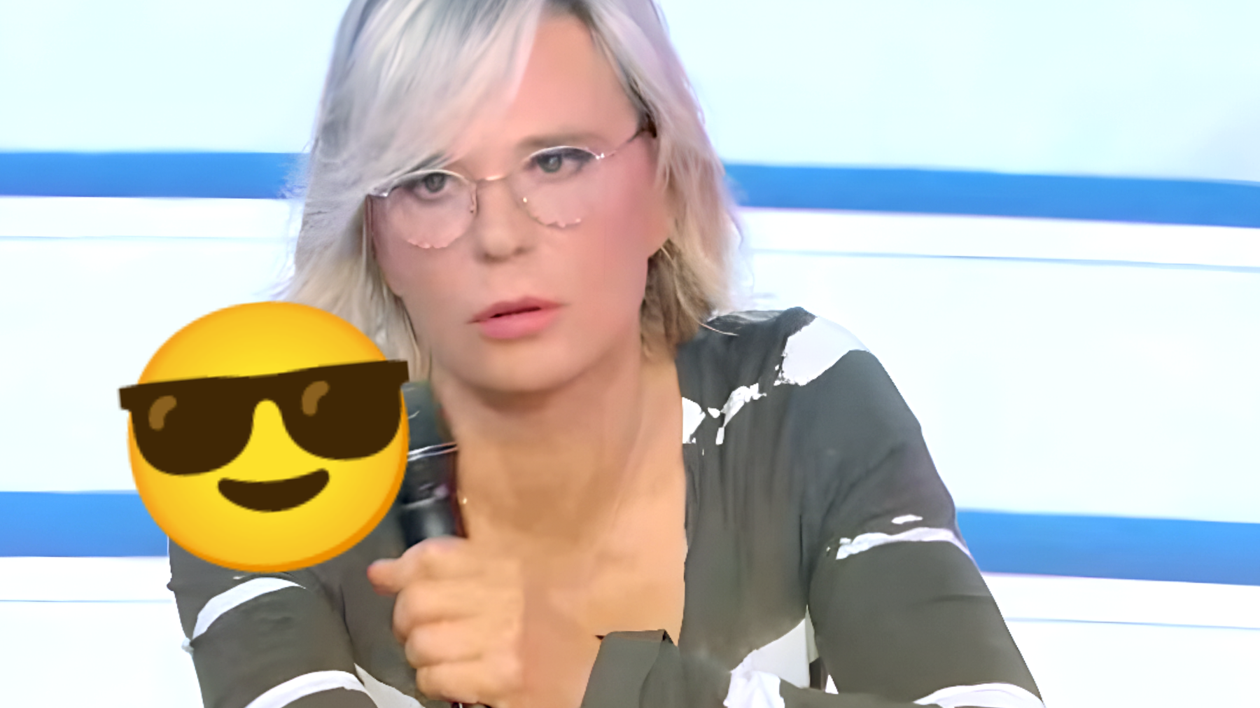 Maria De Filippi come non l'avete mai vista: la foto in bikini che sta facendo il giro del web!